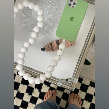 Cute cables - GlitchyPhones